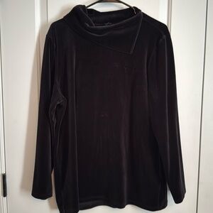 Talbot’s Velour sweater/top Talbots 
Button Back Long Sleeve. Sz XL